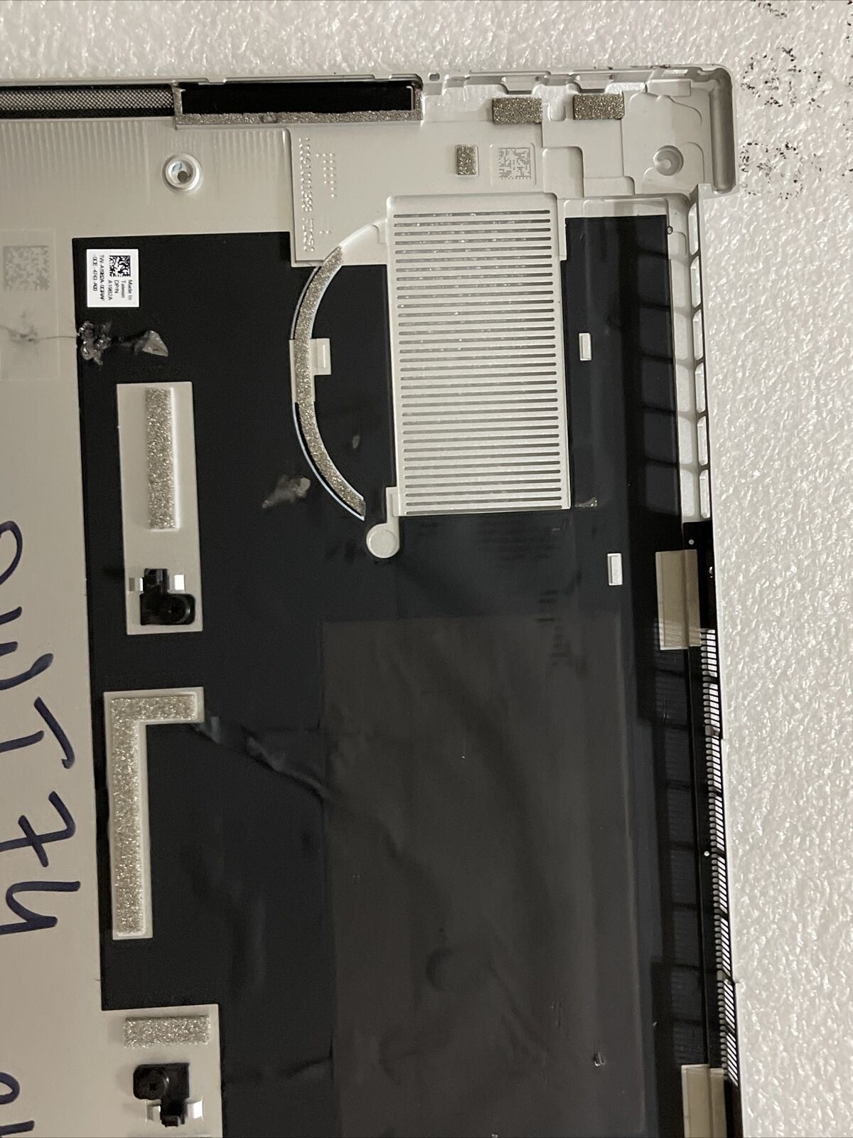 Genuine Dell XPS 9500 9510 Bottom Base Metal Cover Silver KVD7H DWT74 0DWT74 B6
