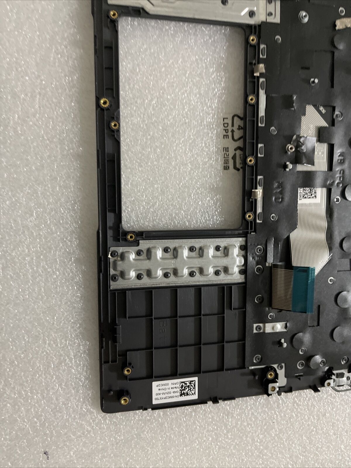 Genuine Dell Latitude 3410 Laptop Palmrest Us Eng Keyboard 093MG 0MC2P K6 P9