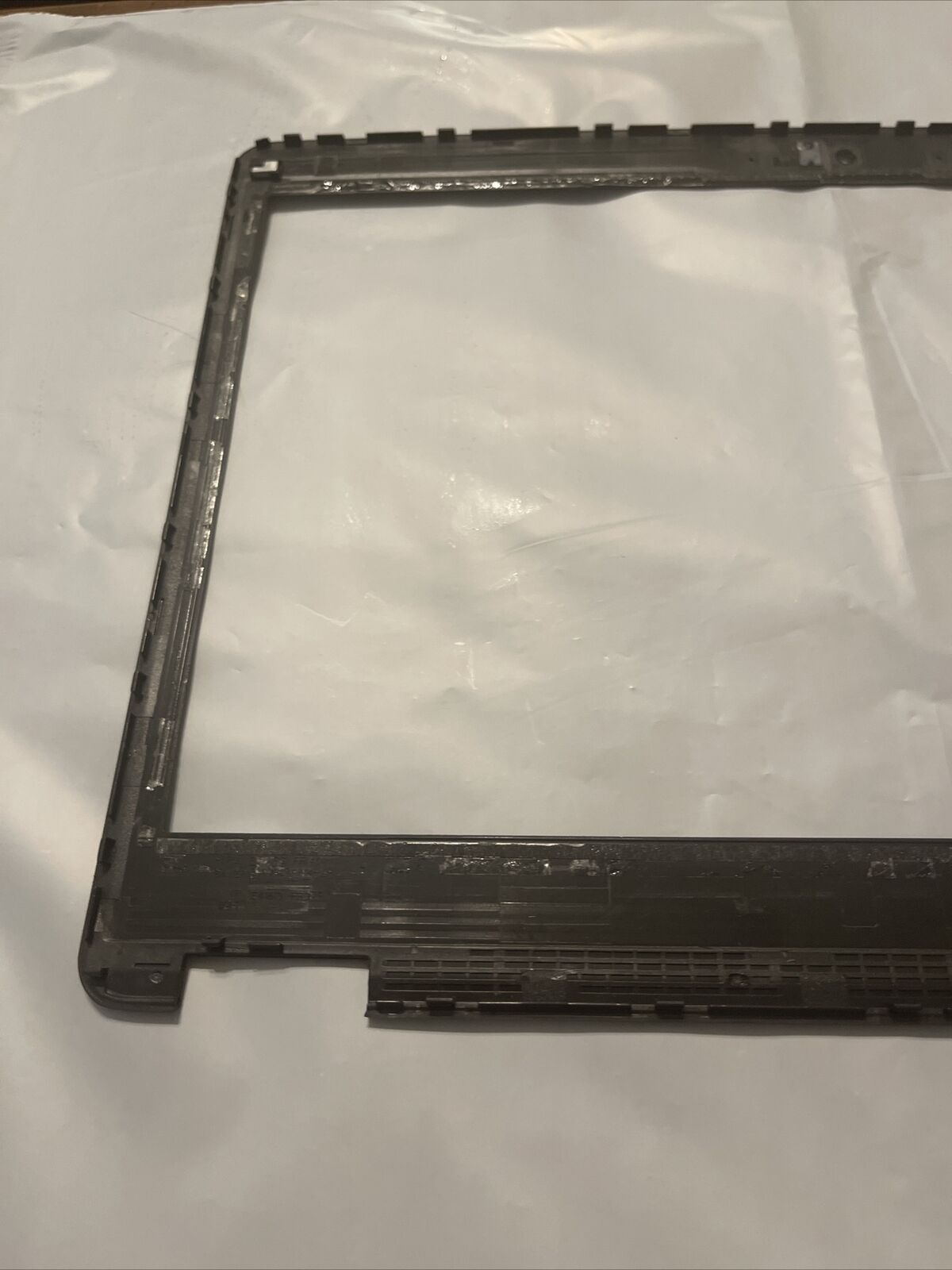 Dell OEM Latitude E5470 14" LCD Front Trim Cover Bezel LCD Trim Bezel DK4RC N2