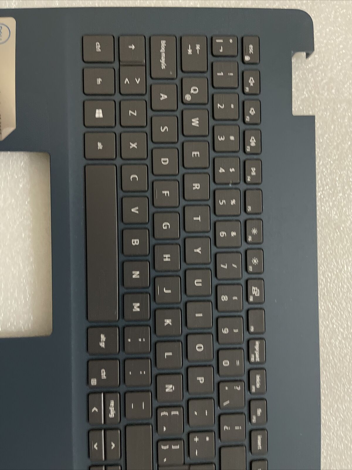 NEW GENUINE DELL Inspiron 15 3000 Palmrest SPANISH KEYBOARD NNV52 0NNV52 H1 P4