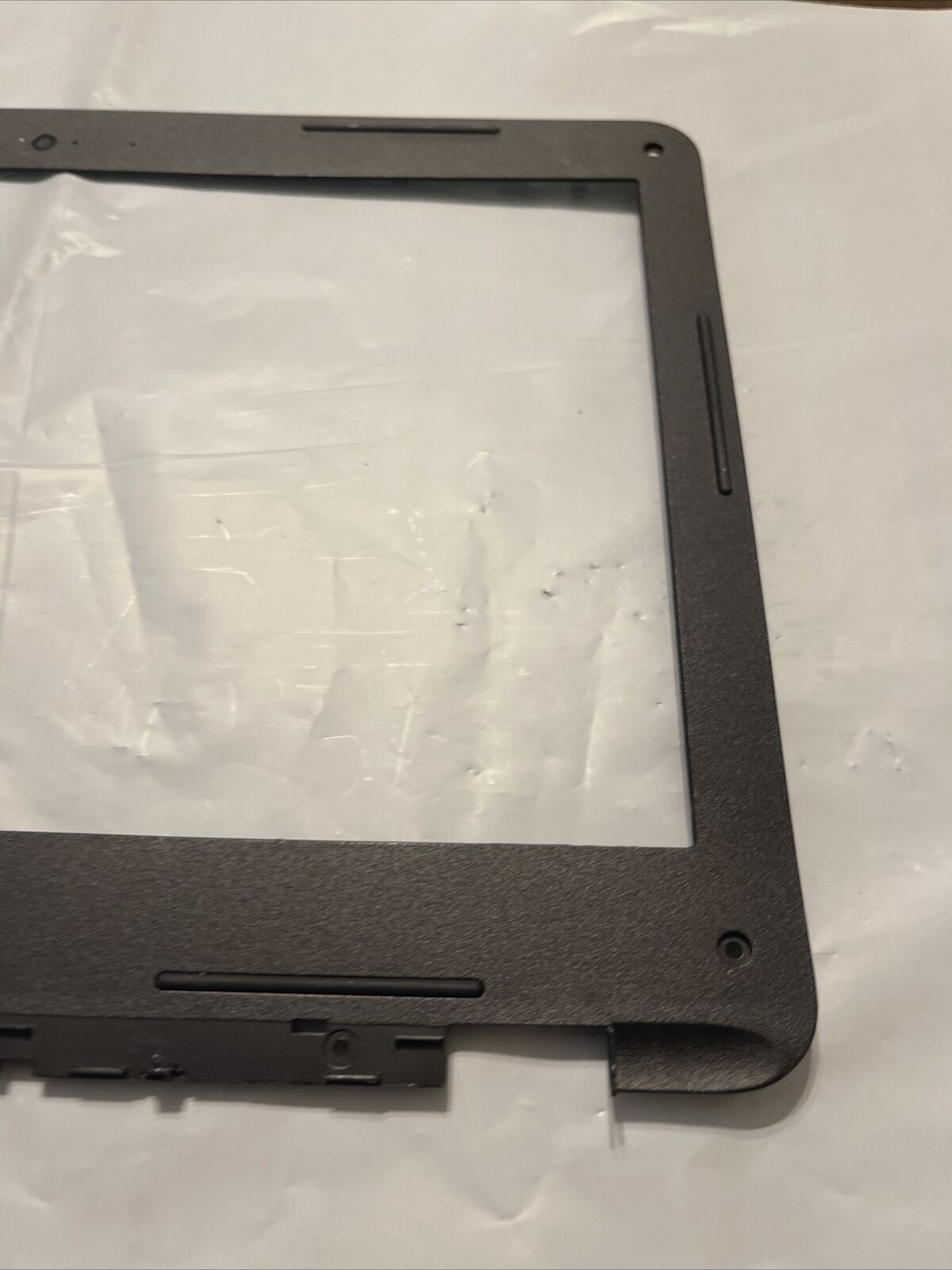 GENUINE Dell Latitude 3380 LCD Front Bezel w/ Webcam Port Black 00C3NM 0C3NM N2