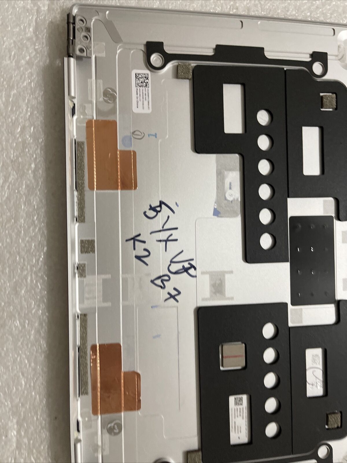 Dell XPS Plus 9320 OLED LCD Back Cover Hinges  Platinum  29WPH 5YXVJ K2 B7
