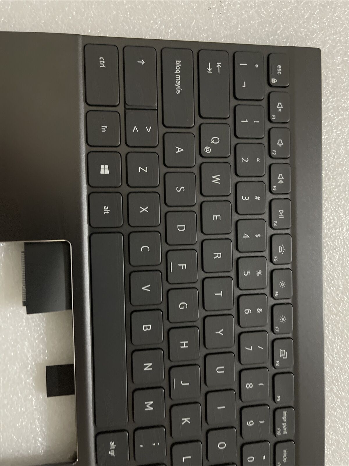 Genuine Dell Vostro 5310 Palmrest  Spanish Backlit Keyboard WYT28 H1 P9 Grade A