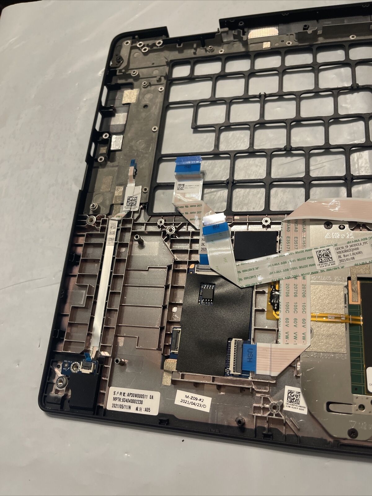 Dell Latitude 7520 Laptop Palmrest Touchpad 02RPYX 2RPYX P7